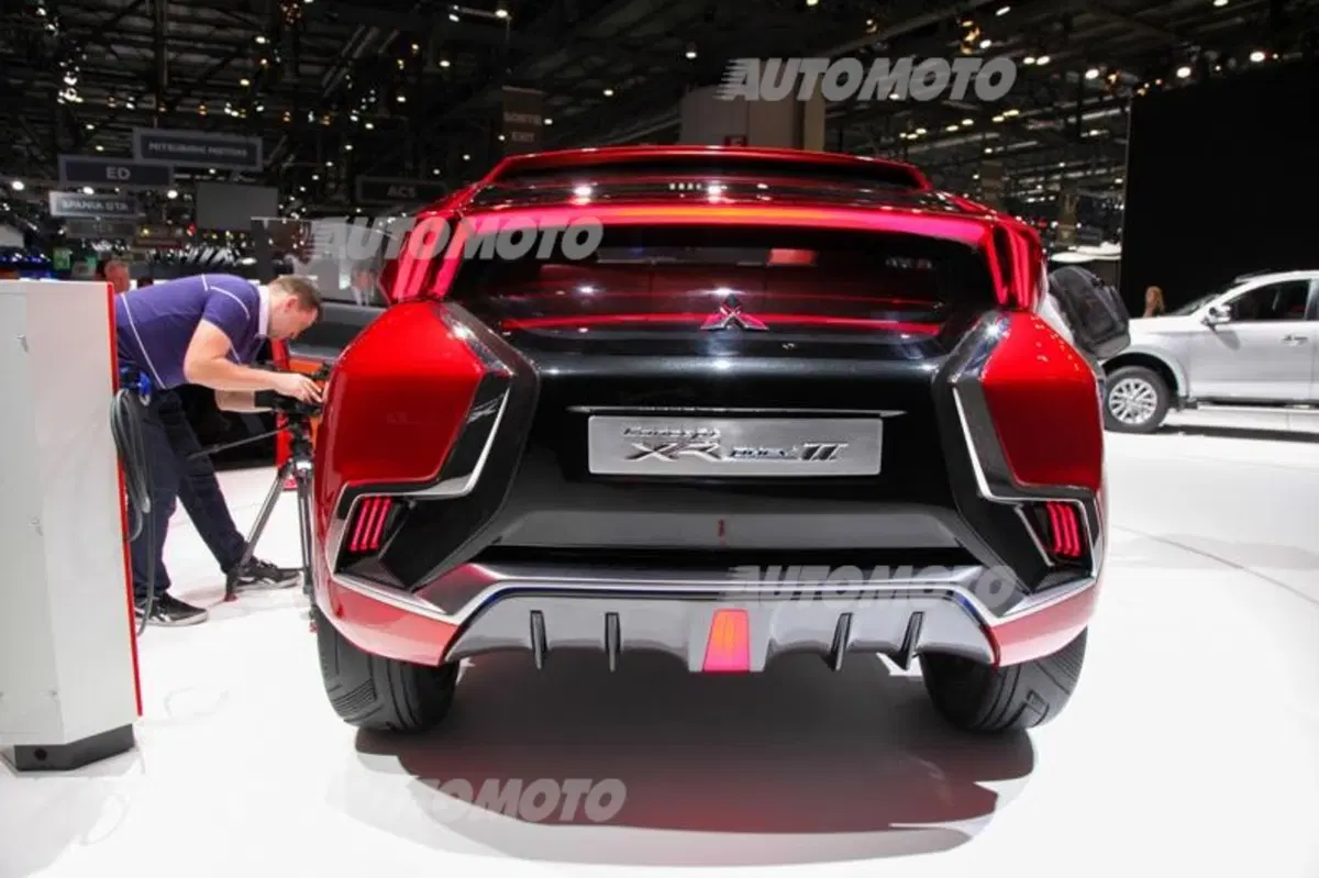 Mitsubishi al Salone di Ginevra 2015 (7)