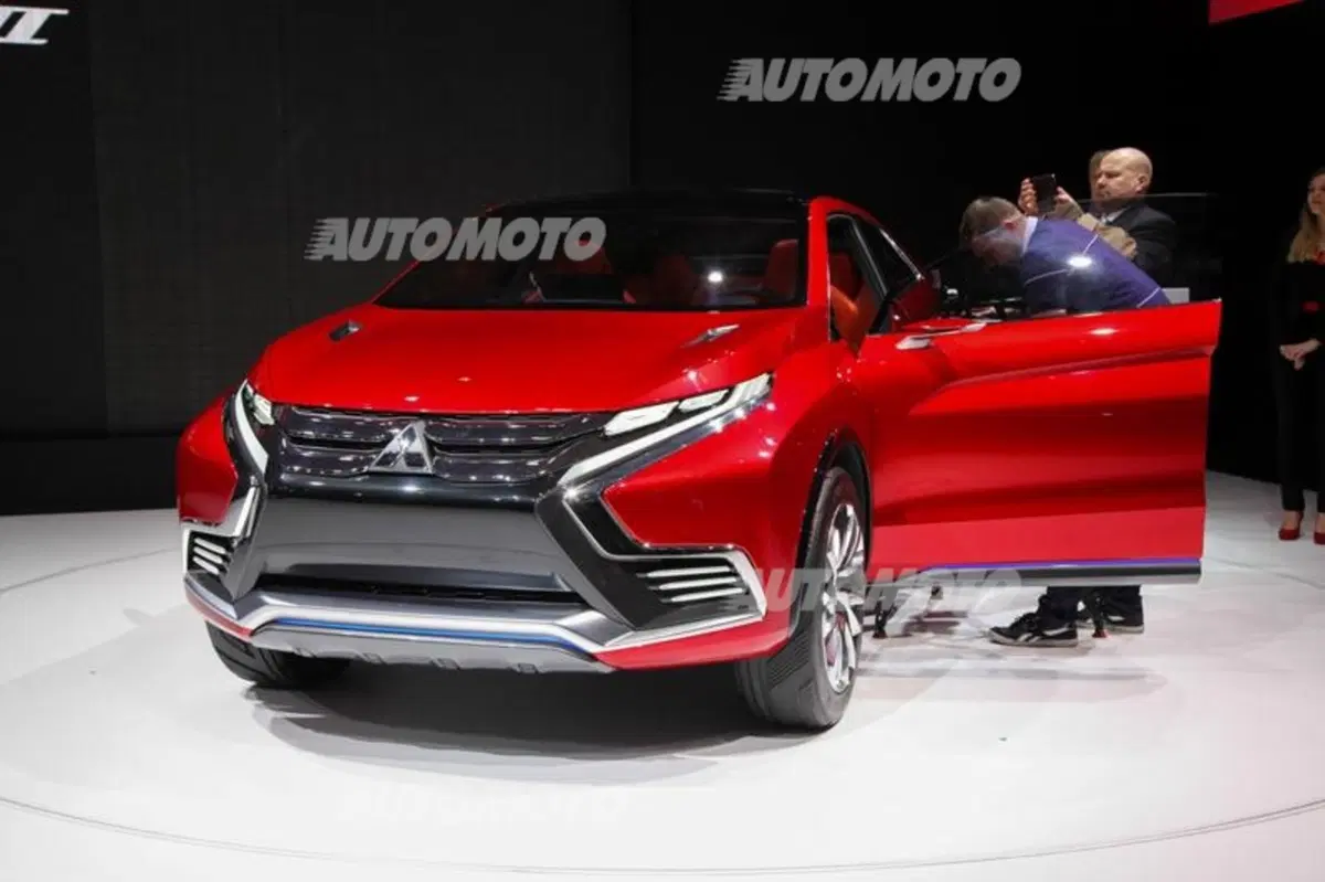 Mitsubishi al Salone di Ginevra 2015 (11)