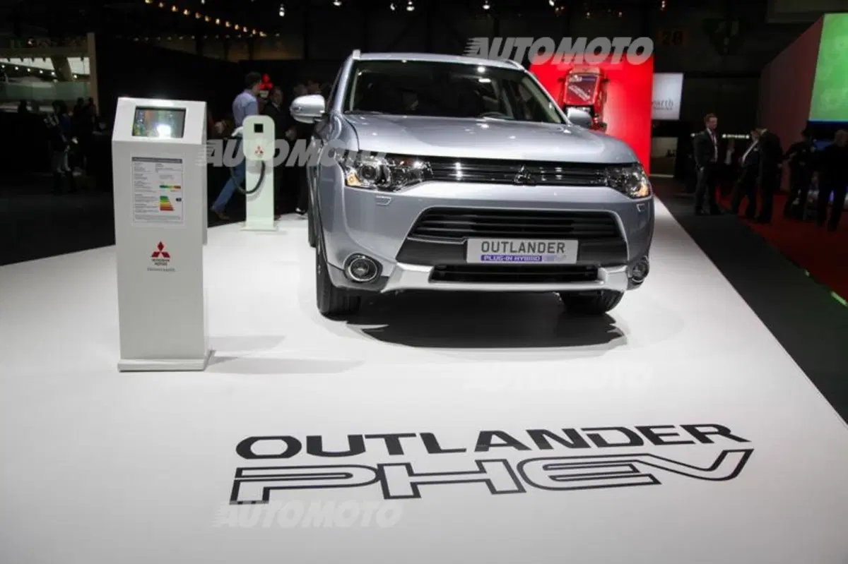 Mitsubishi al Salone di Ginevra 2015 (31)
