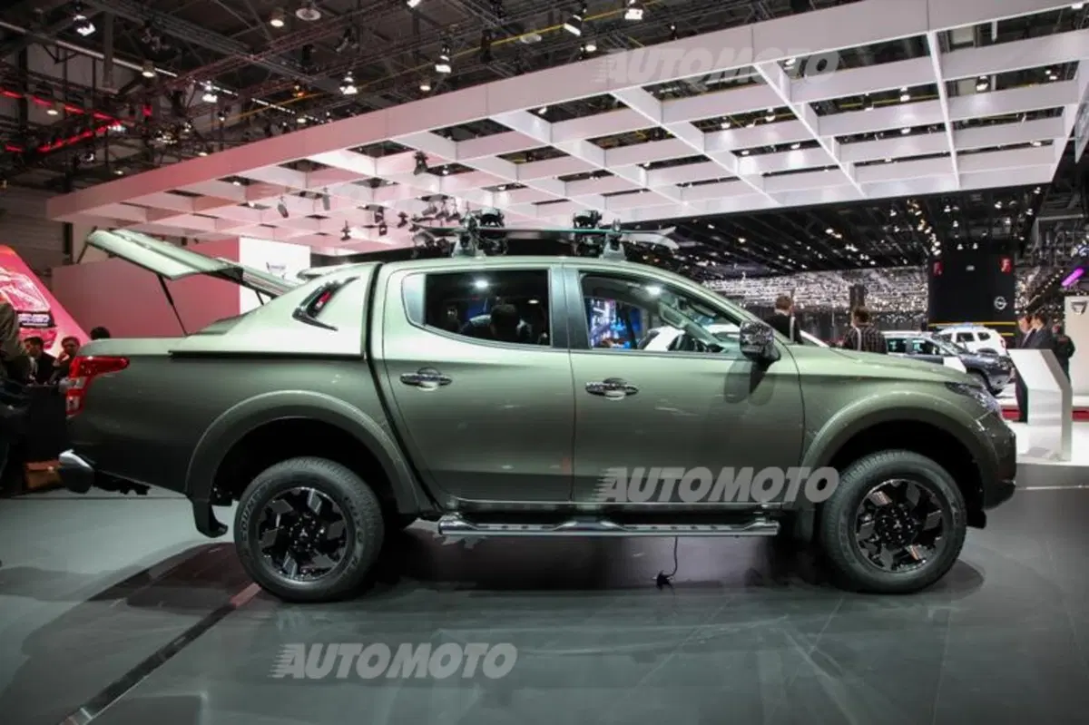 Mitsubishi al Salone di Ginevra 2015 (35)