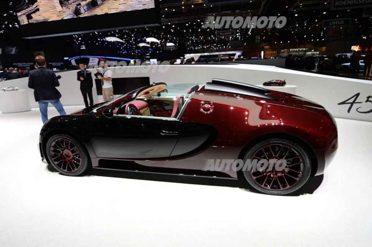Bugatti al Salone di Ginevra 2015 (2)