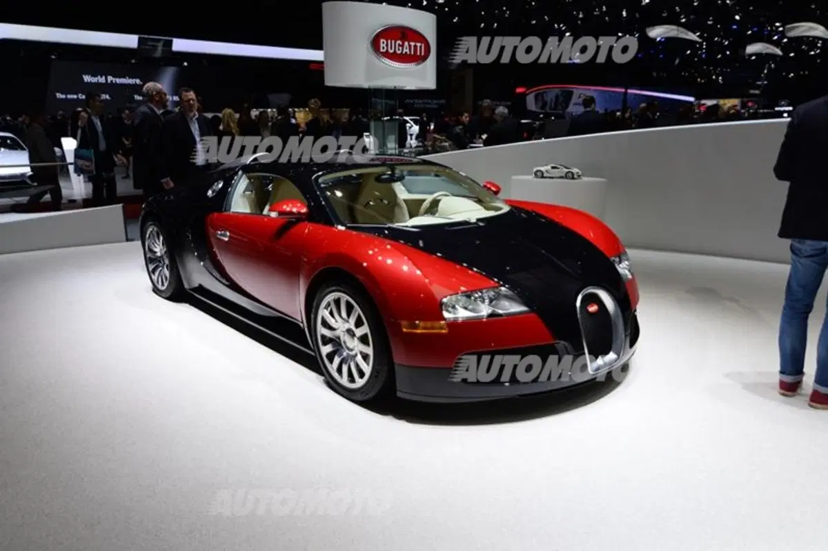 Bugatti al Salone di Ginevra 2015 (4)