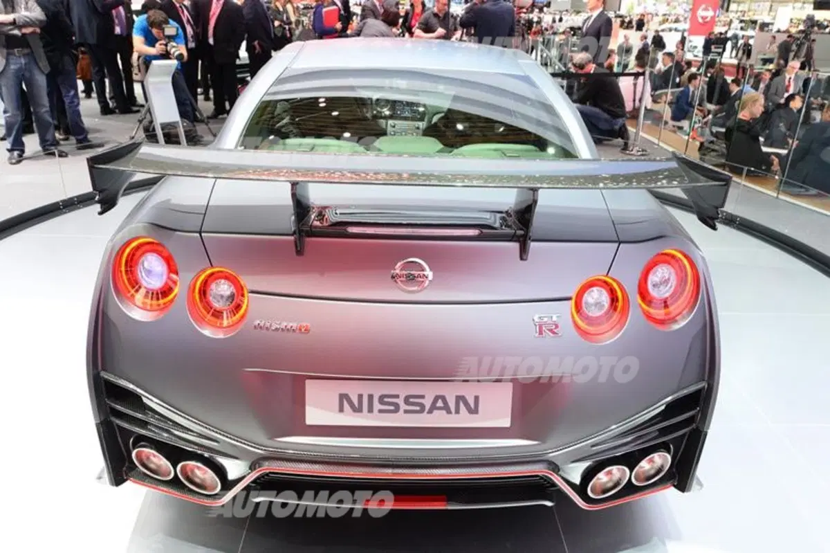 Nissan al Salone di Ginevra 2015 (2)