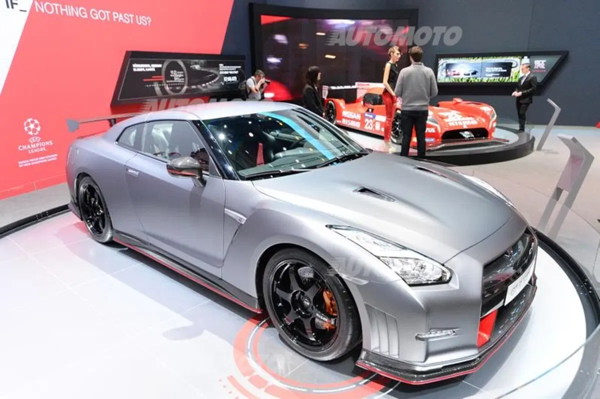 Nissan al Salone di Ginevra 2015 (20)