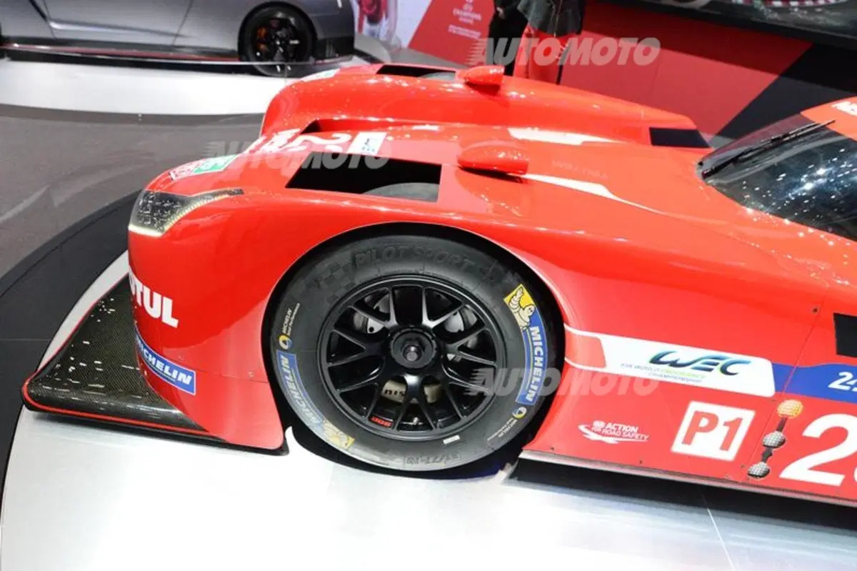 Nissan al Salone di Ginevra 2015 (23)