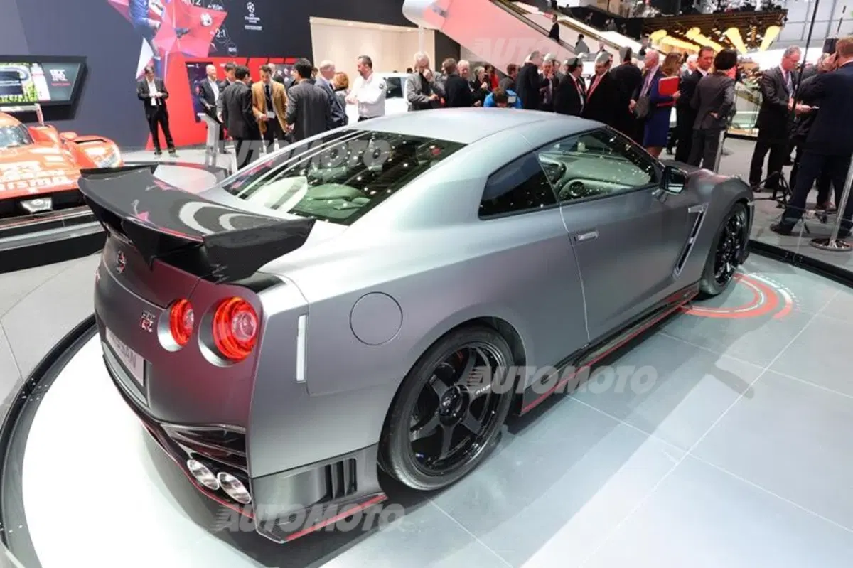 Nissan al Salone di Ginevra 2015 (32)