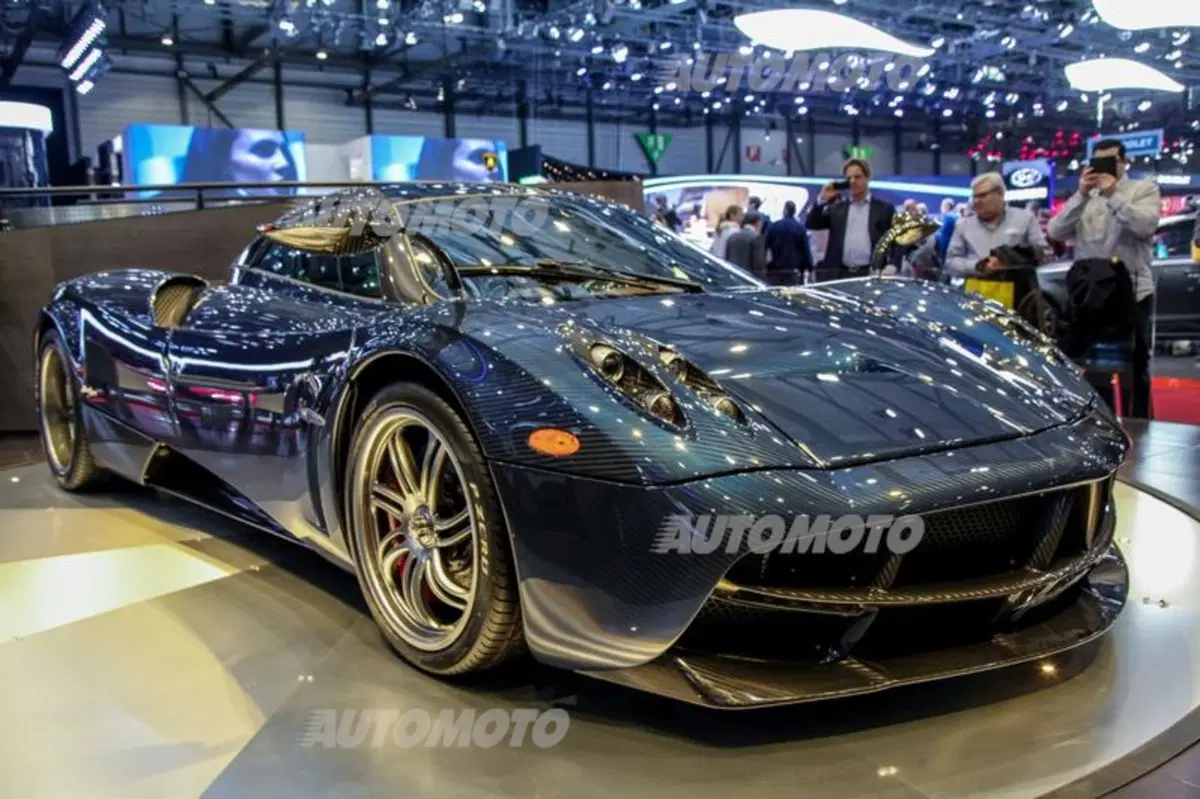 Pagani al Salone di Ginevra 2015