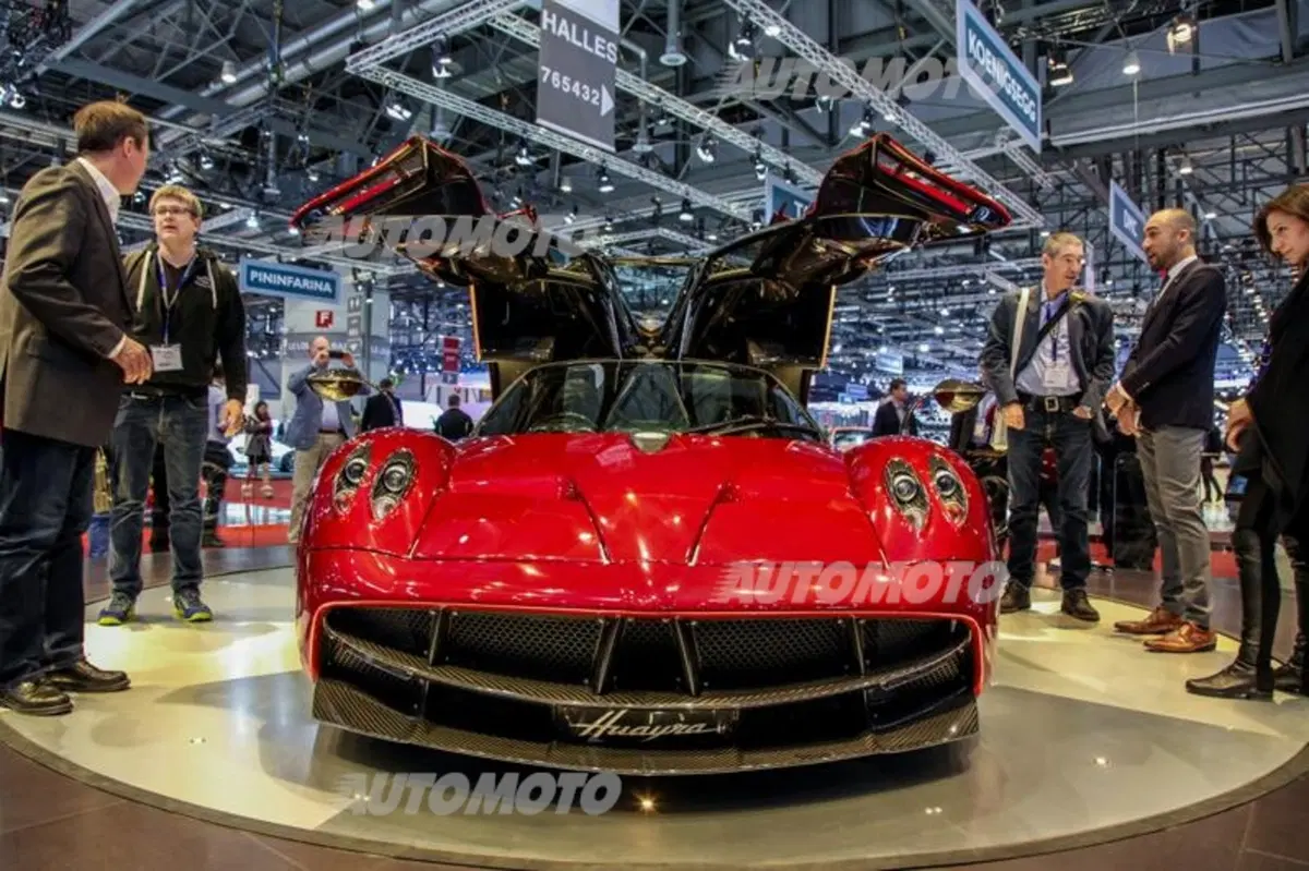 Pagani al Salone di Ginevra 2015 (5)