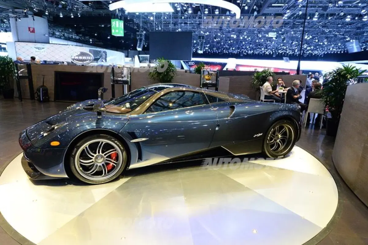 Pagani al Salone di Ginevra 2015 (11)