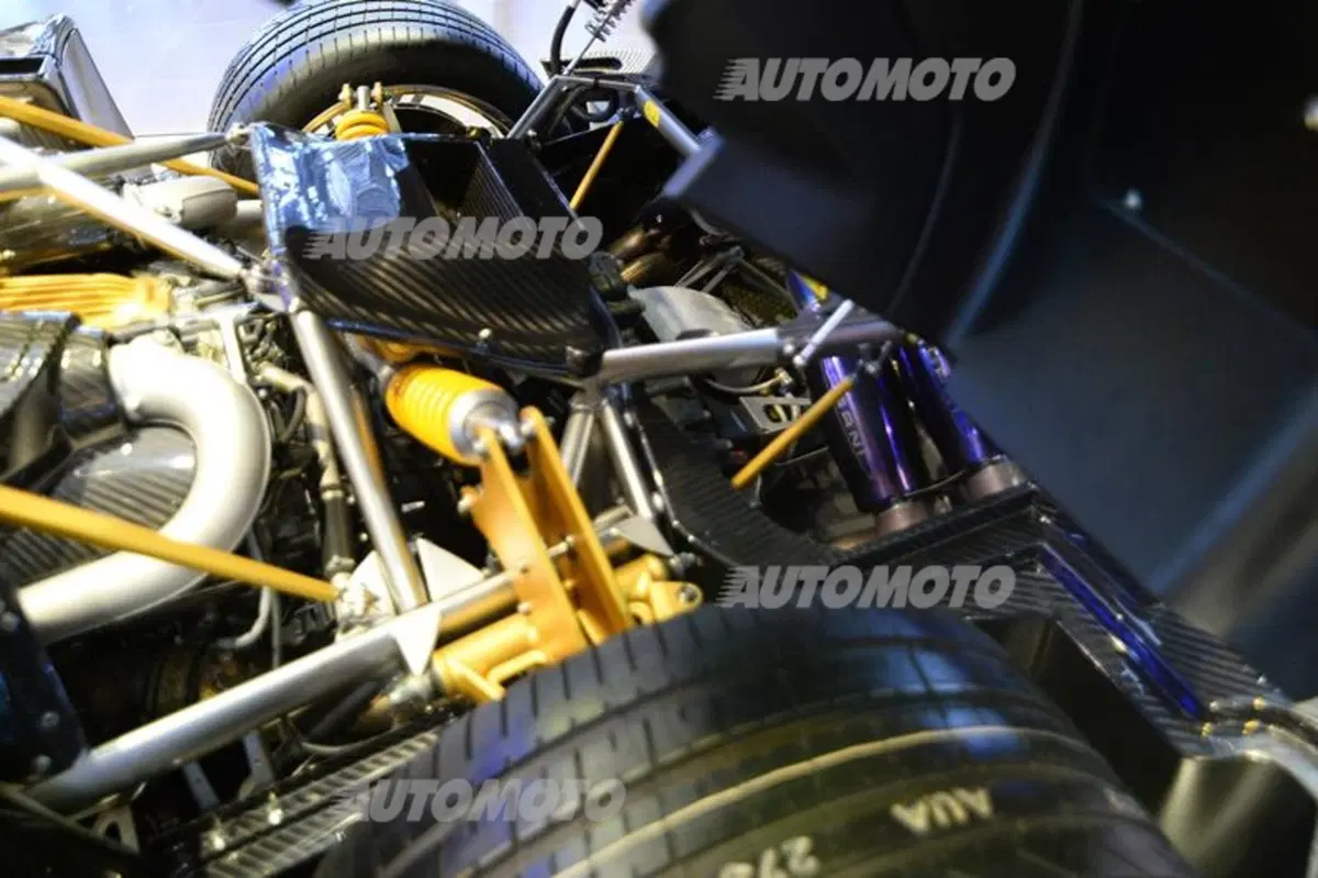 Pagani al Salone di Ginevra 2015 (16)