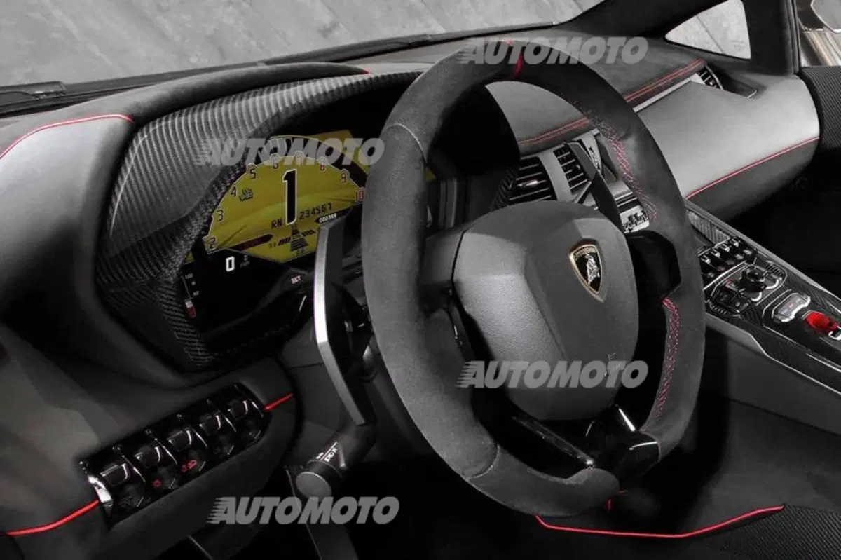 Lamborghini Aventador SuperVeloce con il V12 da 750 CV (5)