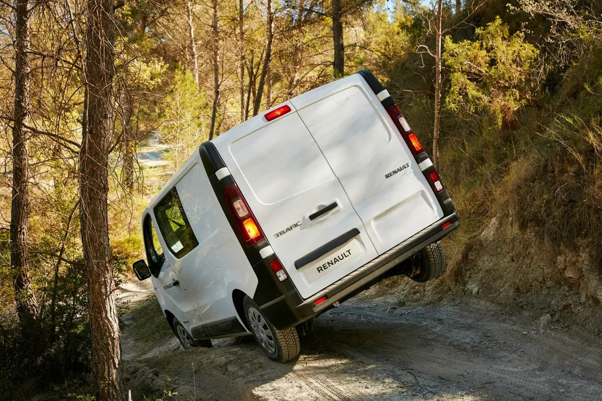 3° Business Booster Tour Renault: commerciali a motricità rinforzata e 4x4