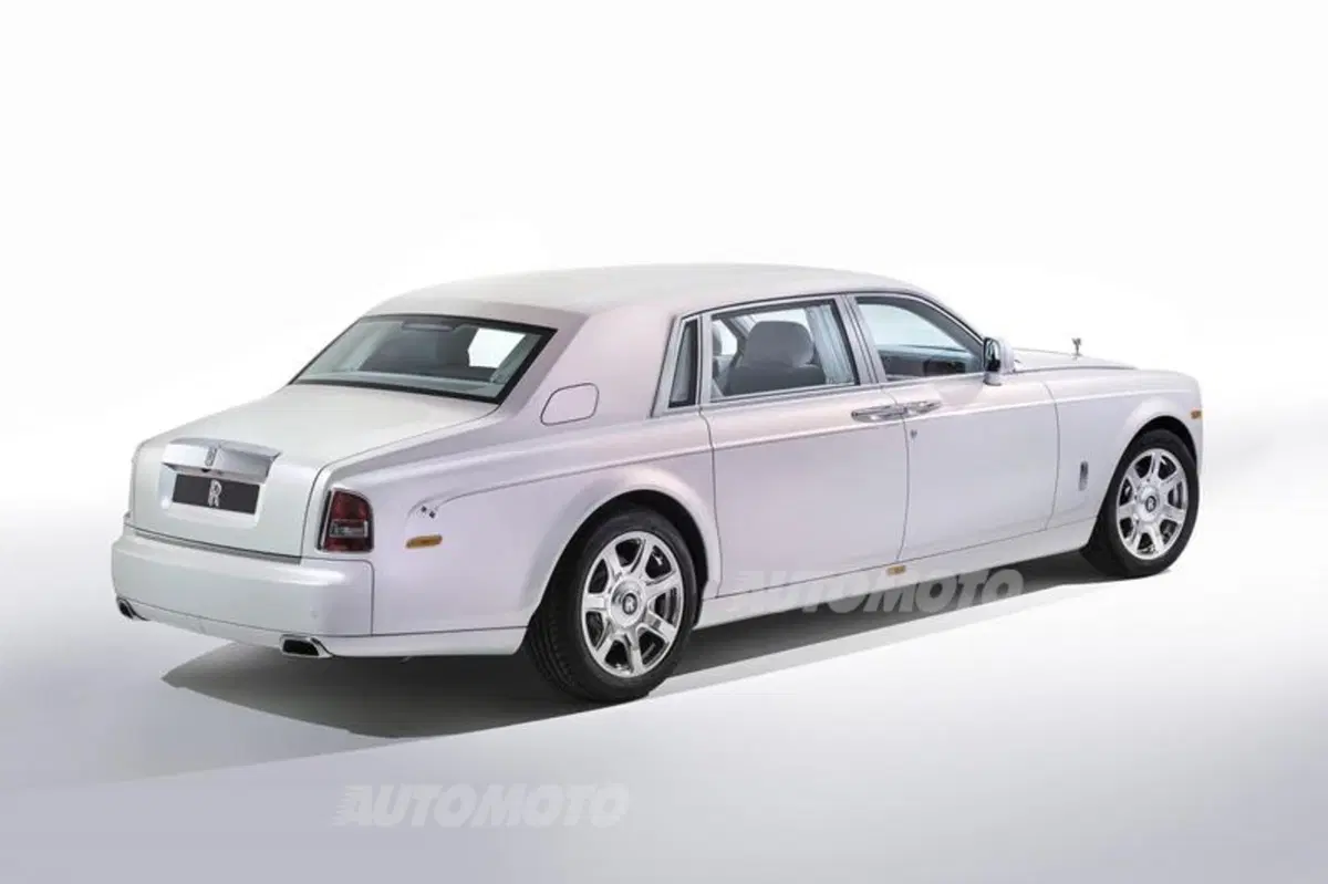 Rolls Royce Phantom Serenity: un esemplare senza precedenti (11)