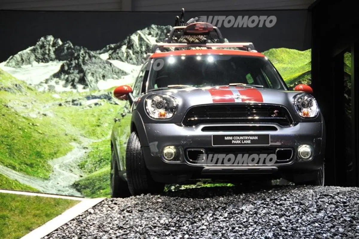 MINI Countryman Park Lane (4)