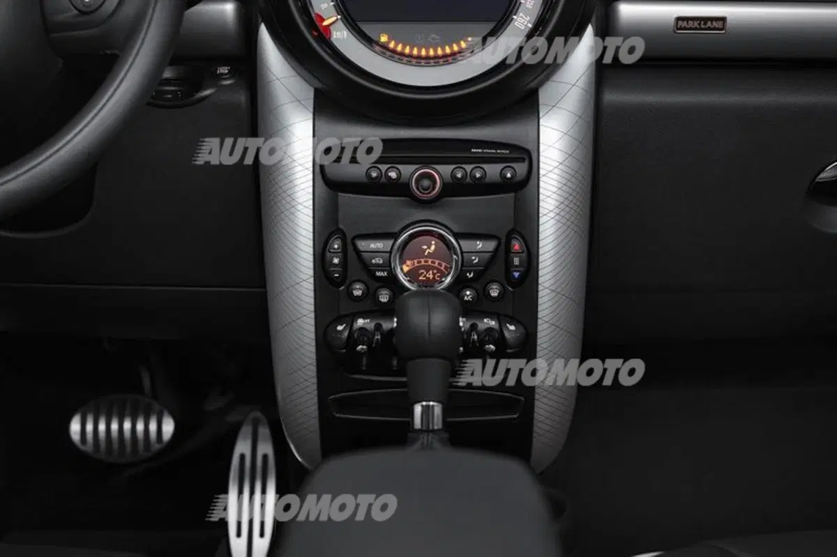 MINI Countryman Park Lane (24)