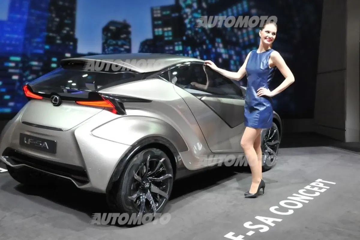 Lexus LF-SA Concept: city-car di lusso (2)