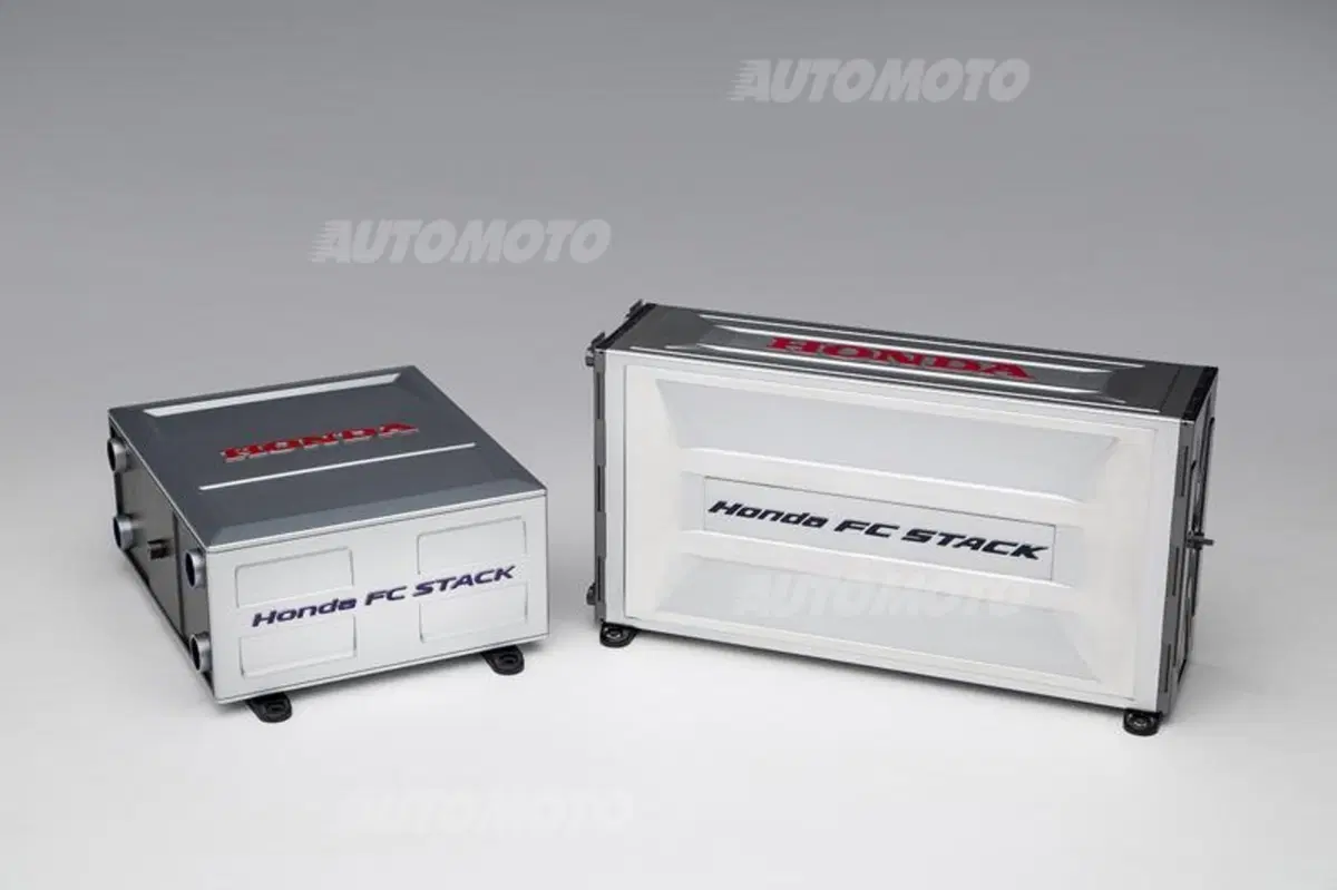 Honda FCV Concept: motore elettrico fuell-cell (13)