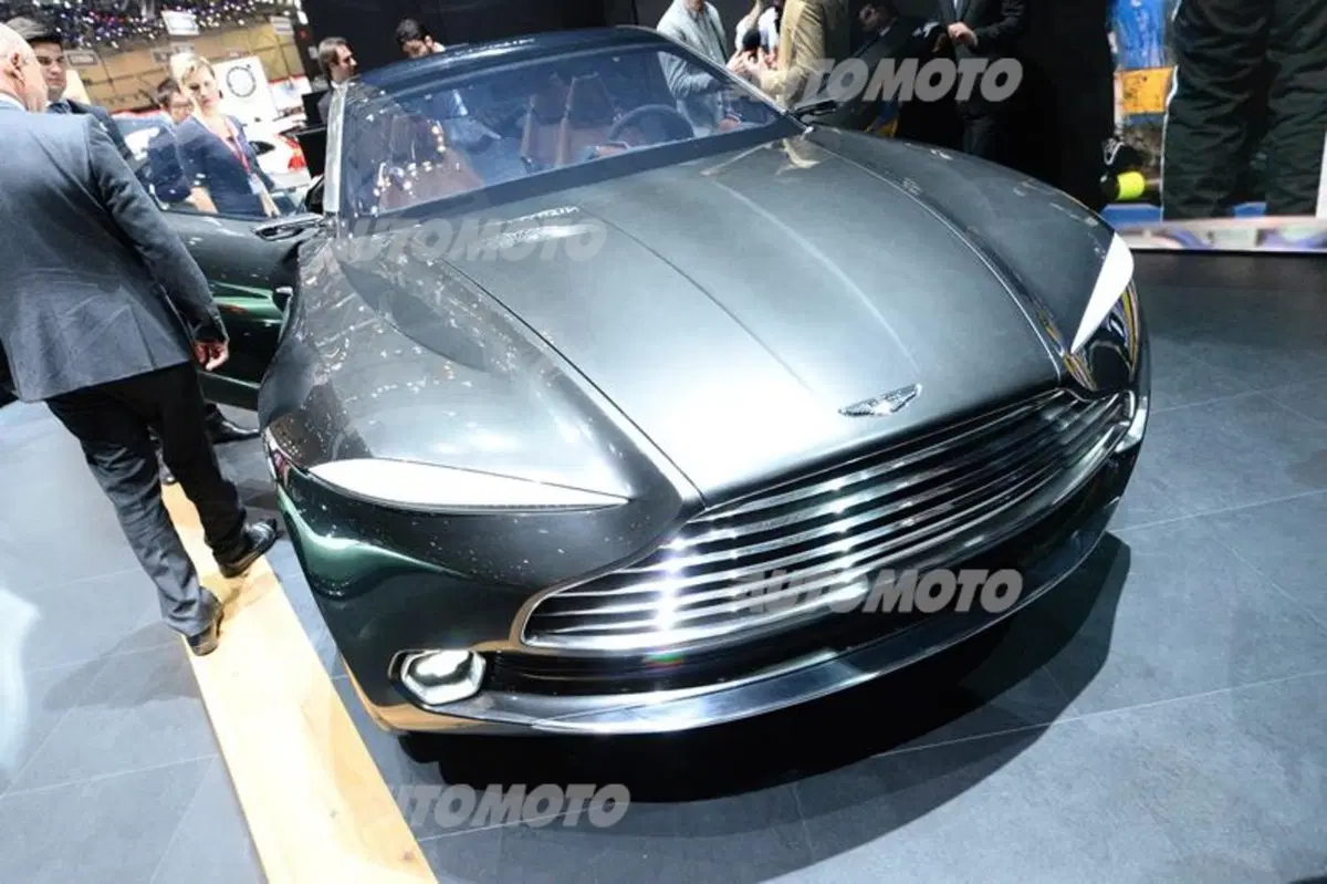 Aston Martin DBX Concept: crossover elettrico! (4)