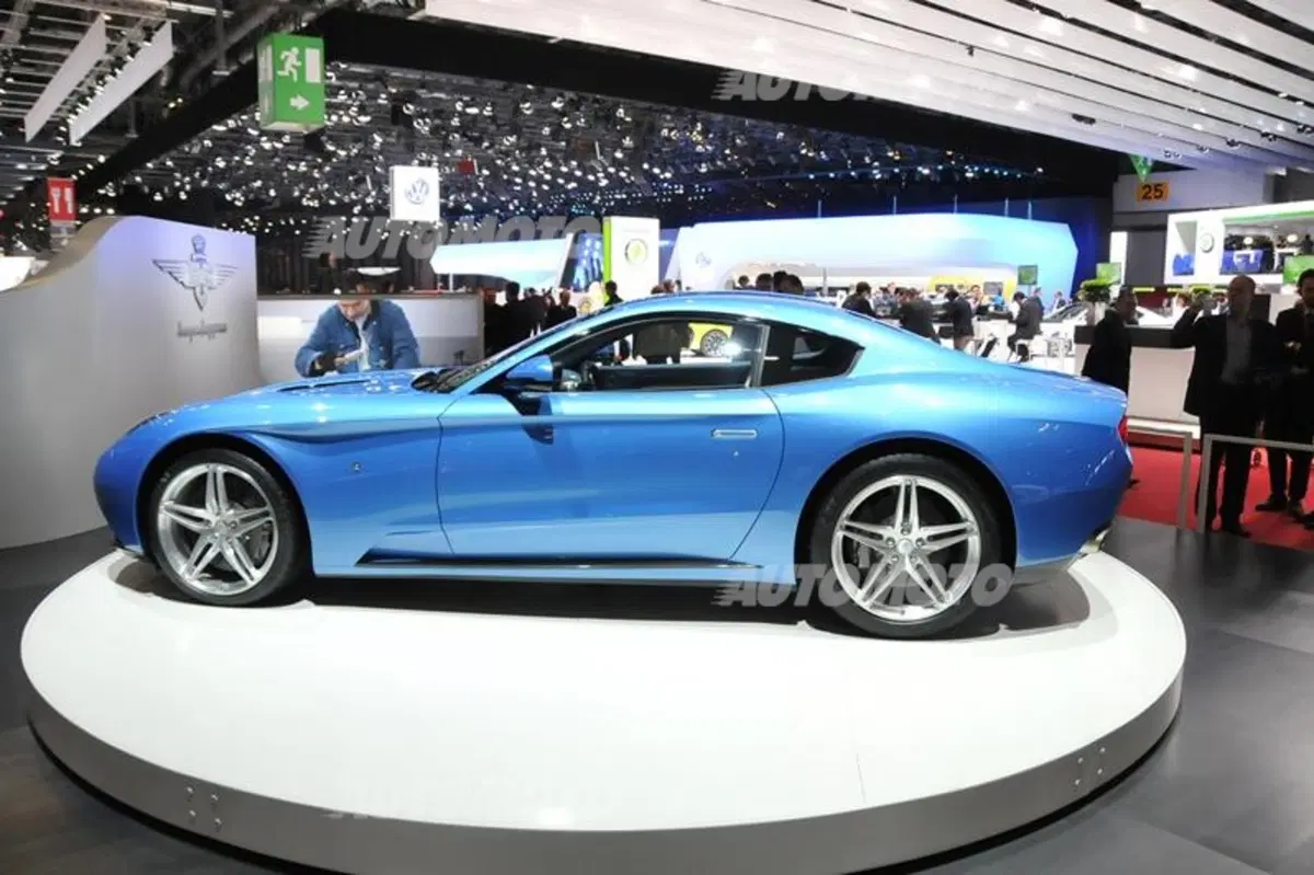 Touring Superleggera Berlinetta Lusso: one-off da sogno su base Ferrari F12