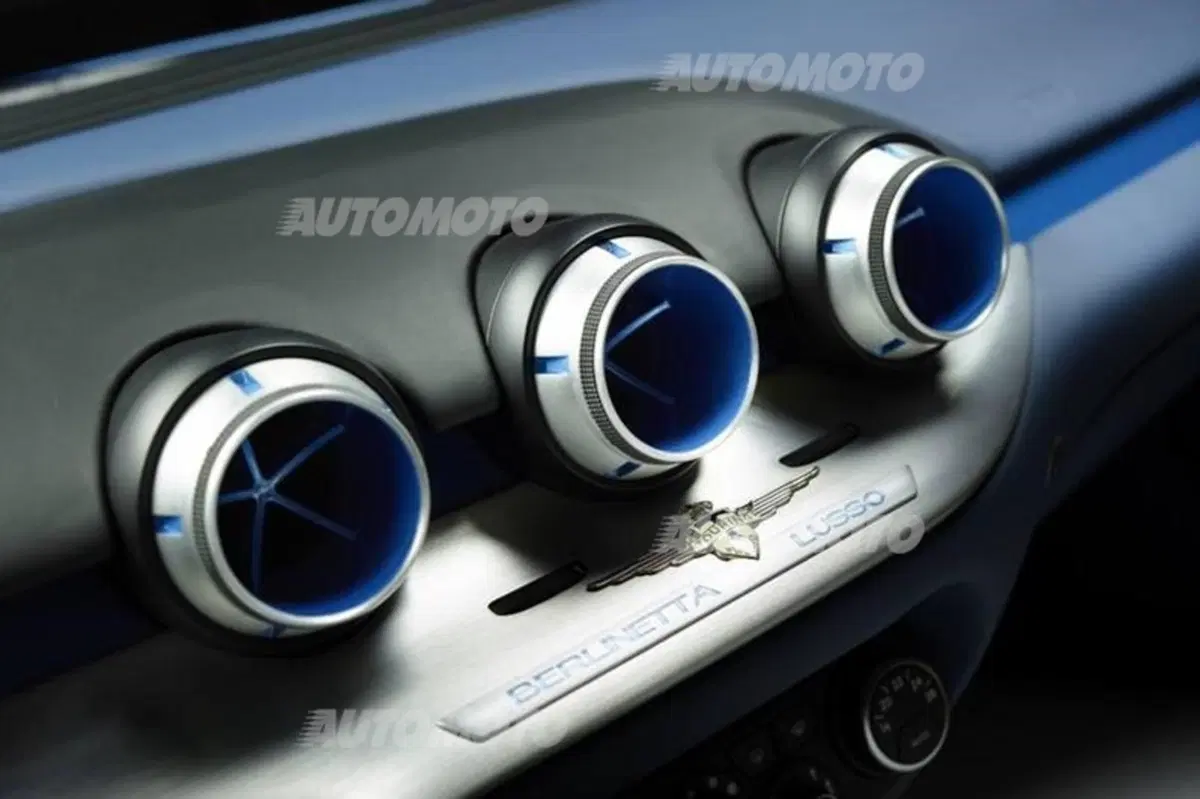 Touring Superleggera Berlinetta Lusso: one-off da sogno su base Ferrari F12 (8)
