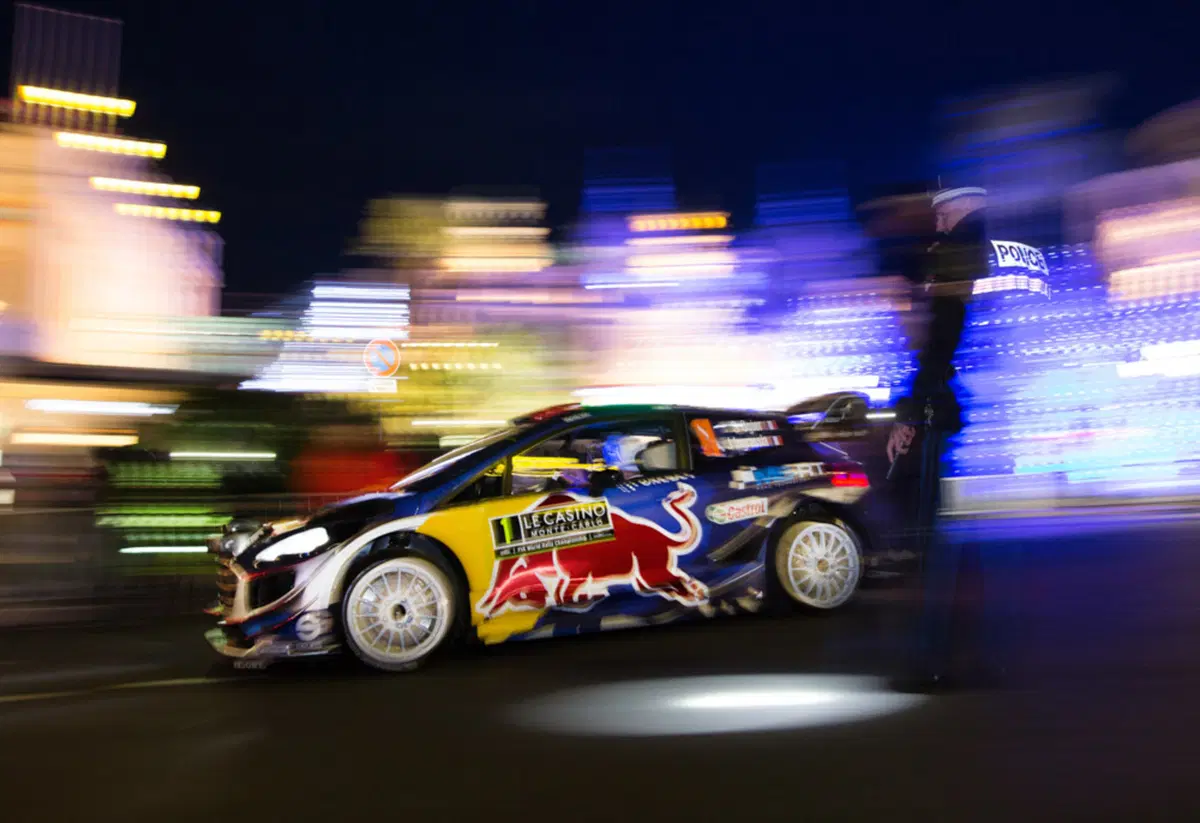 WRC17. Guarda Guarda, Neuville e la sua Hyundai! (20)