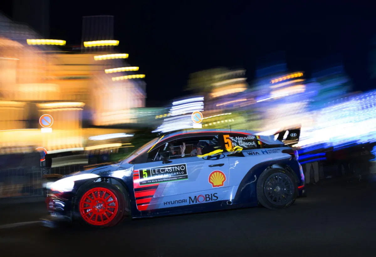 WRC17. Guarda Guarda, Neuville e la sua Hyundai! (21)