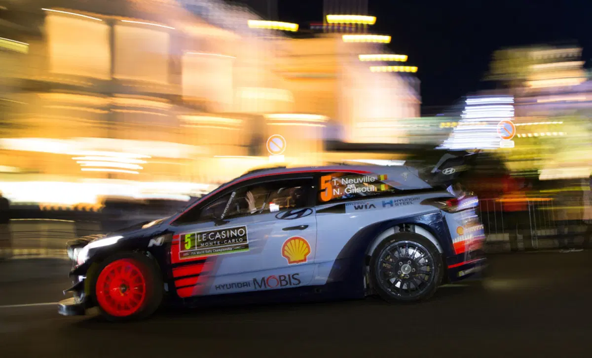 WRC17. Guarda Guarda, Neuville e la sua Hyundai! (22)