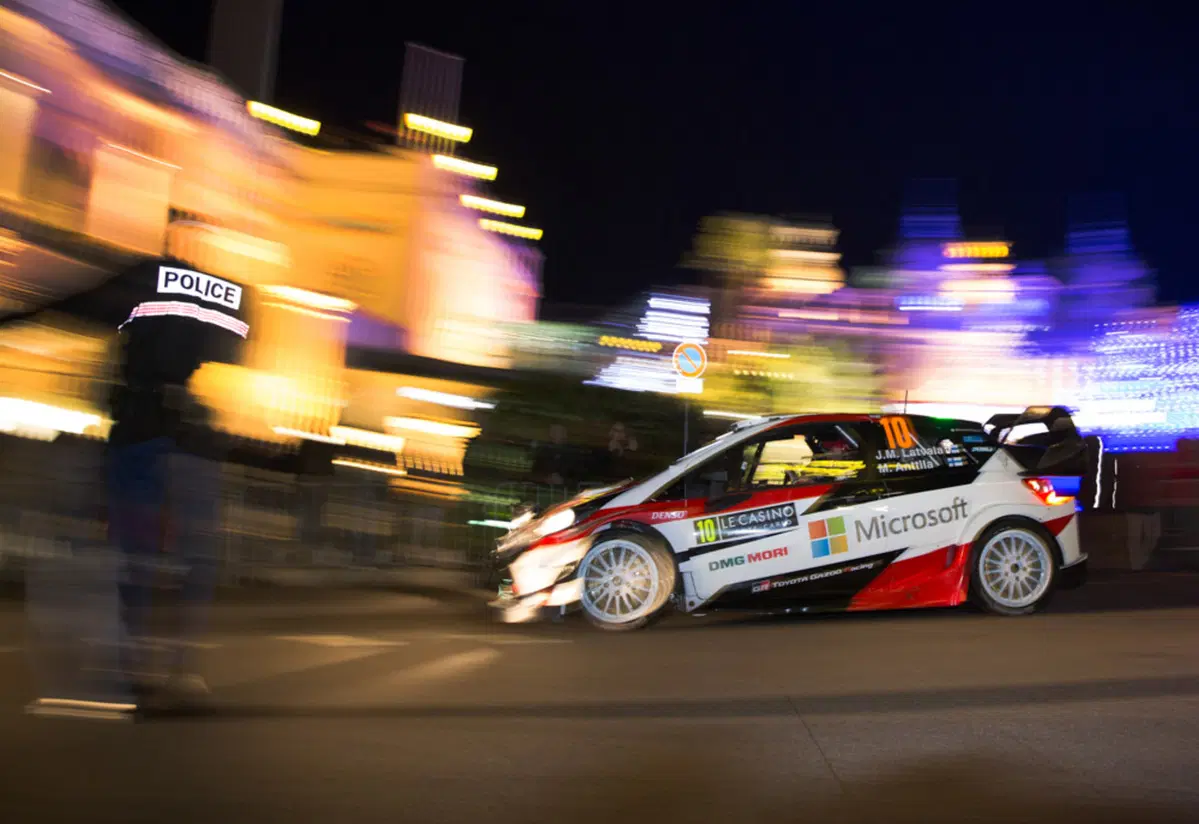 WRC17. Guarda Guarda, Neuville e la sua Hyundai! (24)