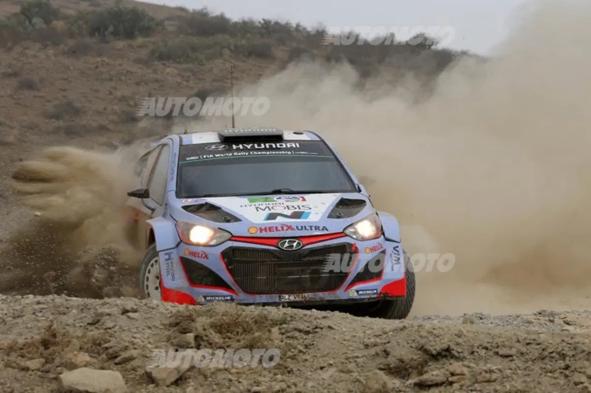 WRC 2015, Messico: Ogier e la sua Volkswagen Polo vincono "facile" (9)