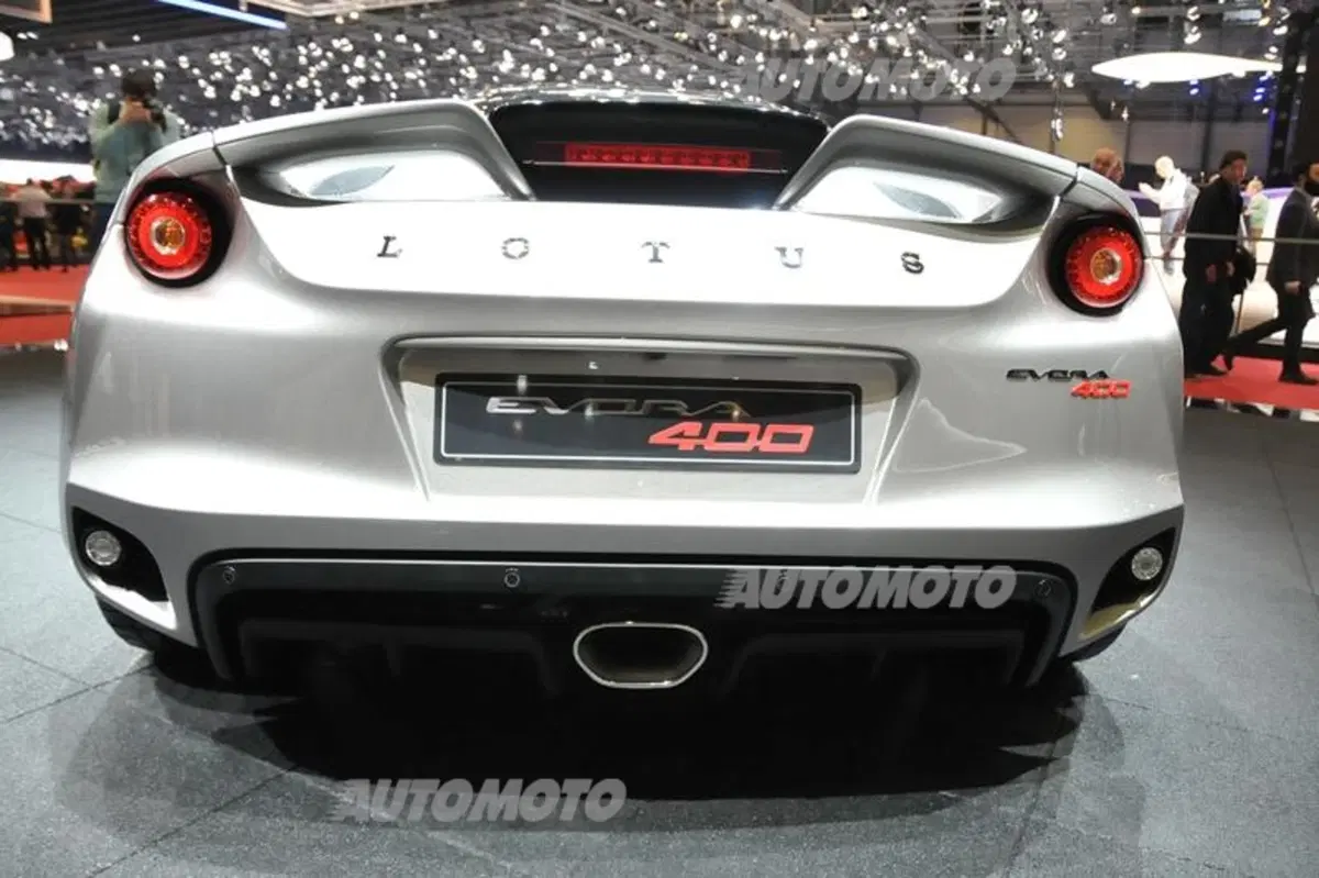 Salone di Ginevra 2015: tutte le supercar [Video] (10)