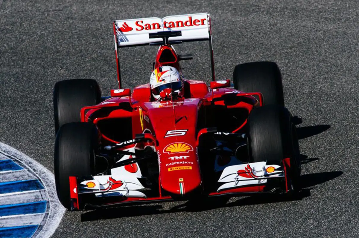 Vettel: «L'atmosfera in Ferrari è positiva. Per me è un onore essere qui» (2)