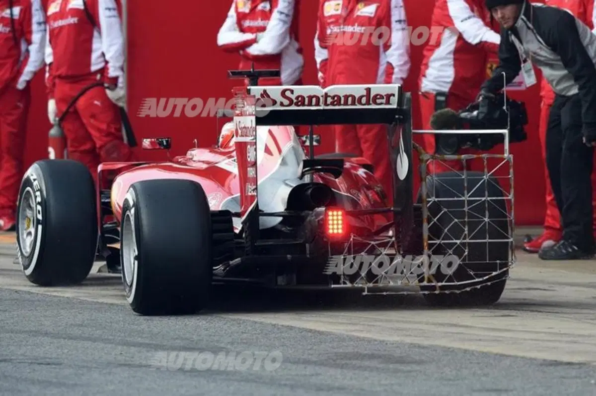 Vettel: «L'atmosfera in Ferrari è positiva. Per me è un onore essere qui» (4)