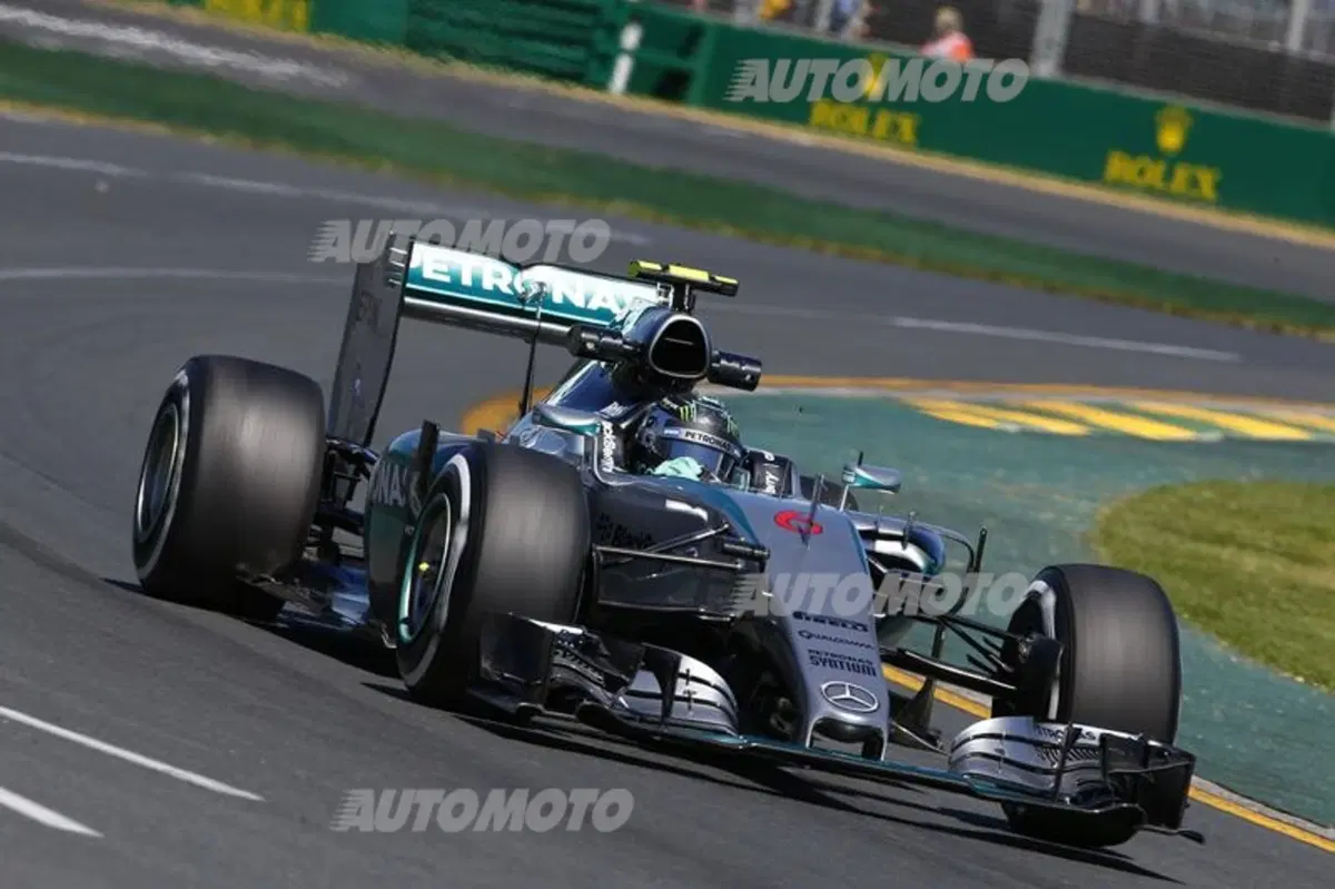 F1 2015, Australia, FP2: Rosberg domina il venerdì di Melbourne (6)