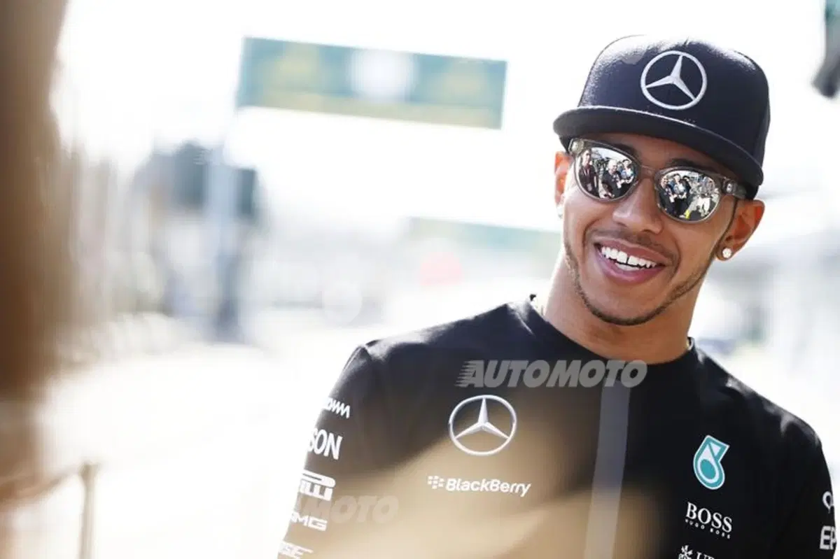 F1 2015, Australia, FP2: Rosberg domina il venerdì di Melbourne (15)