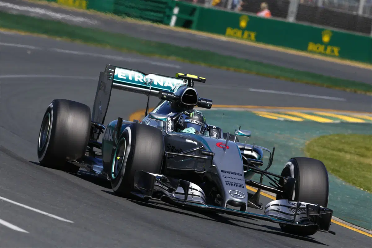 F1 2015, Australia, Qualifiche: Hamilton in pole. Quarta la Ferrari di Vettel