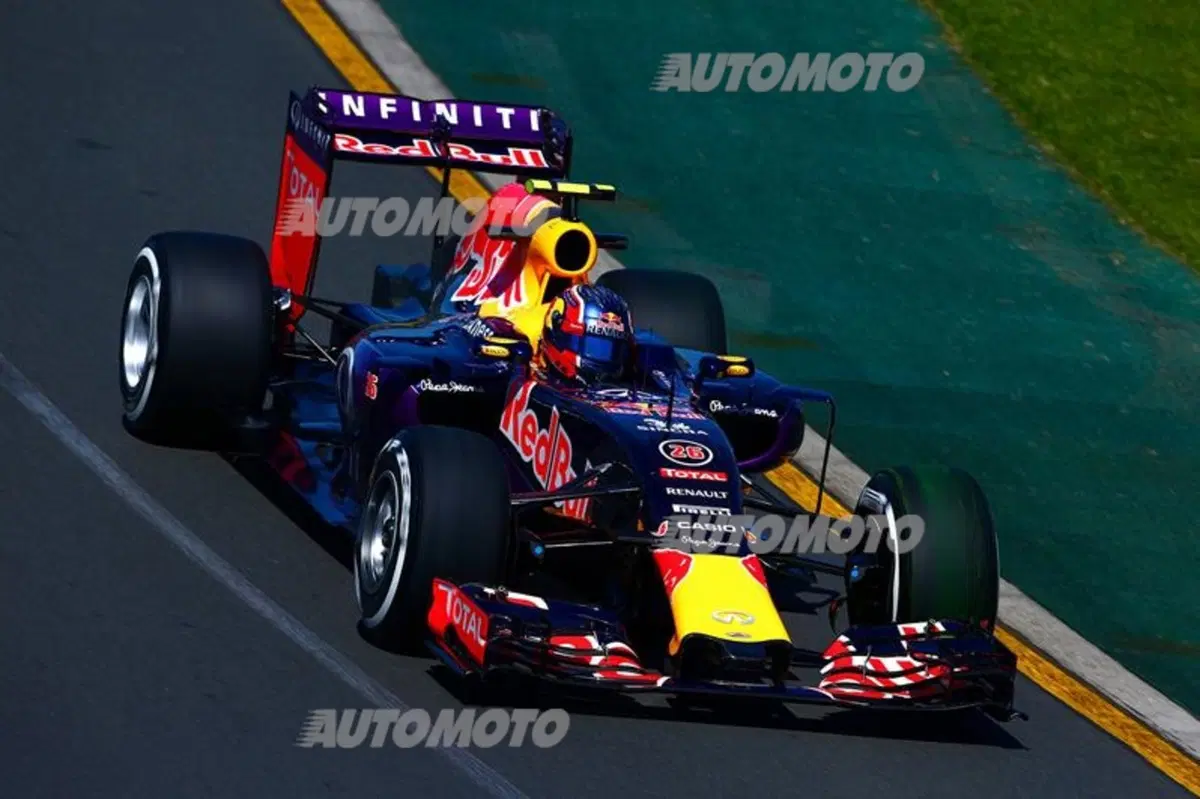 F1 2015, Australia, Qualifiche: Hamilton in pole. Quarta la Ferrari di Vettel (12)