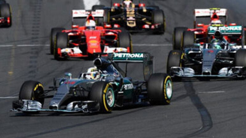 F1 2015, Australia: vince Lewis Hamilton davanti a Rosberg. Vettel sul podio!