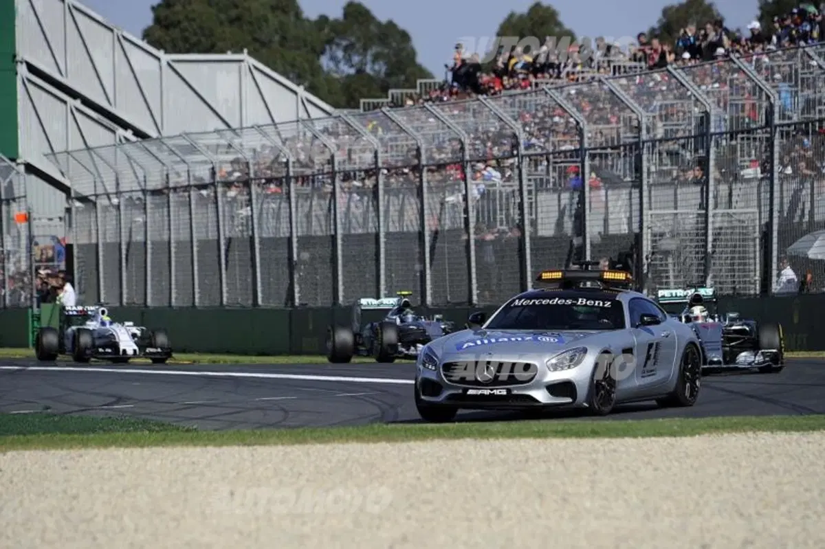 F1 2015, Australia: vince Lewis Hamilton davanti a Rosberg. Vettel sul podio! (5)