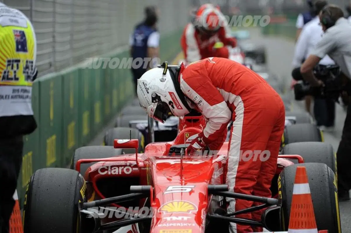 F1 2015, Australia: vince Lewis Hamilton davanti a Rosberg. Vettel sul podio! (42)