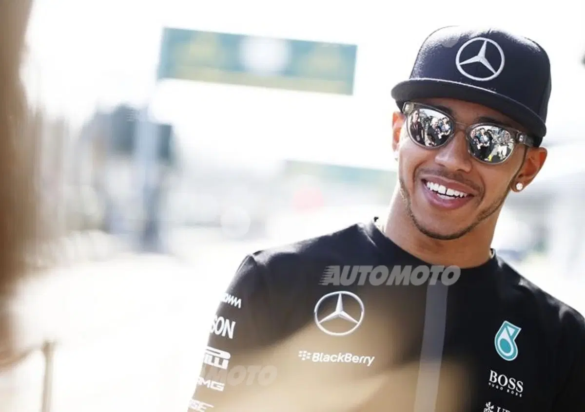 F1 2015, GP d'Australia, Hamilton: &laquo;E' bello battere campioni come Rosberg e Vettel&raquo;