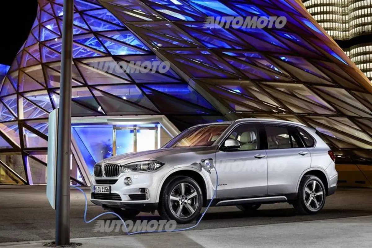 BMW X5 xDrive40e: ibrido plug-in da 313 CV (2)