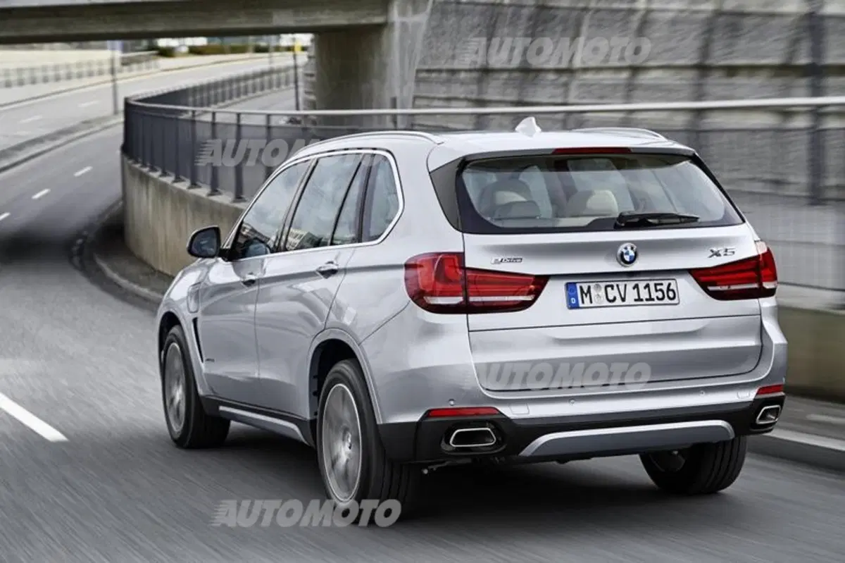 BMW X5 xDrive40e: ibrido plug-in da 313 CV (12)