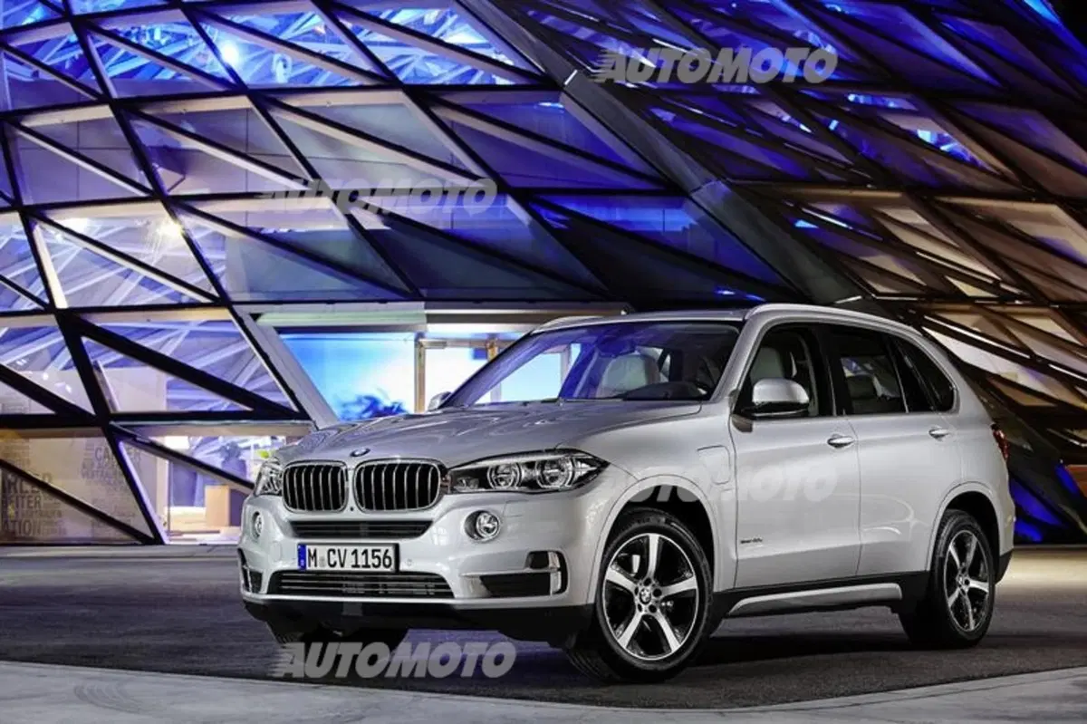 BMW X5 xDrive40e: ibrido plug-in da 313 CV (14)