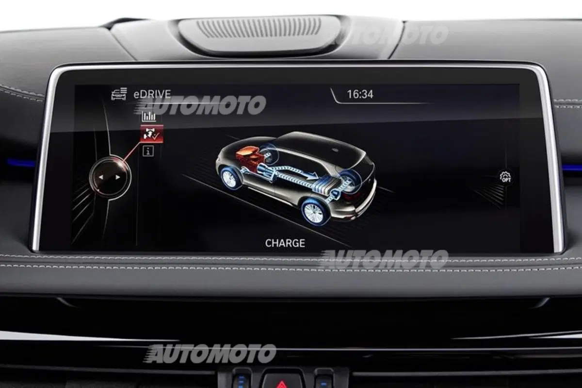 BMW X5 xDrive40e: ibrido plug-in da 313 CV (15)