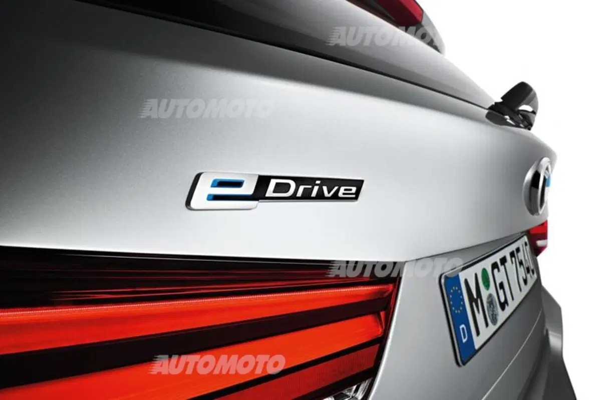 BMW X5 xDrive40e: ibrido plug-in da 313 CV (28)