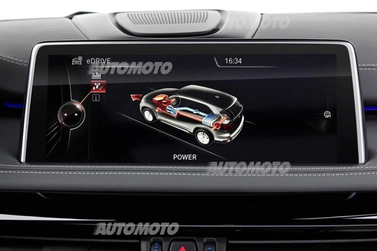 BMW X5 xDrive40e: ibrido plug-in da 313 CV (31)