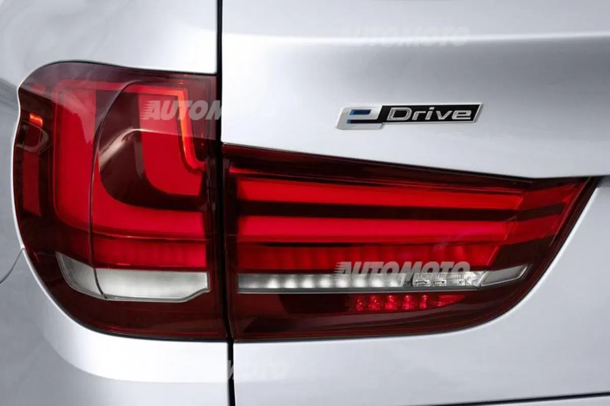 BMW X5 xDrive40e: ibrido plug-in da 313 CV (34)