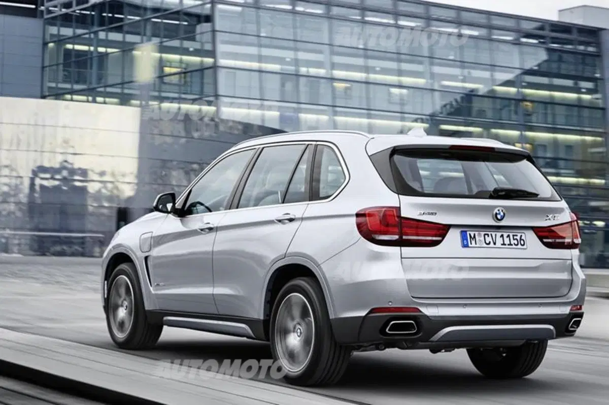BMW X5 xDrive40e: ibrido plug-in da 313 CV (39)