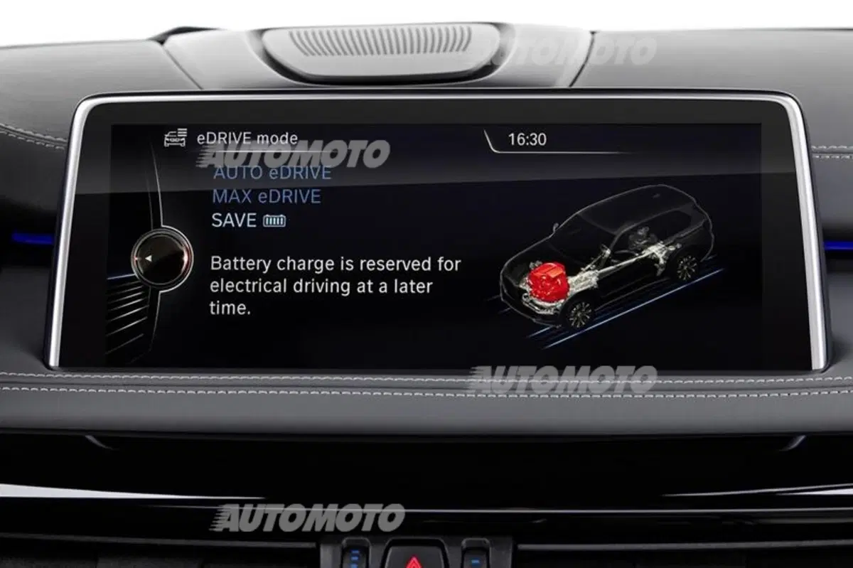 BMW X5 xDrive40e: ibrido plug-in da 313 CV (40)