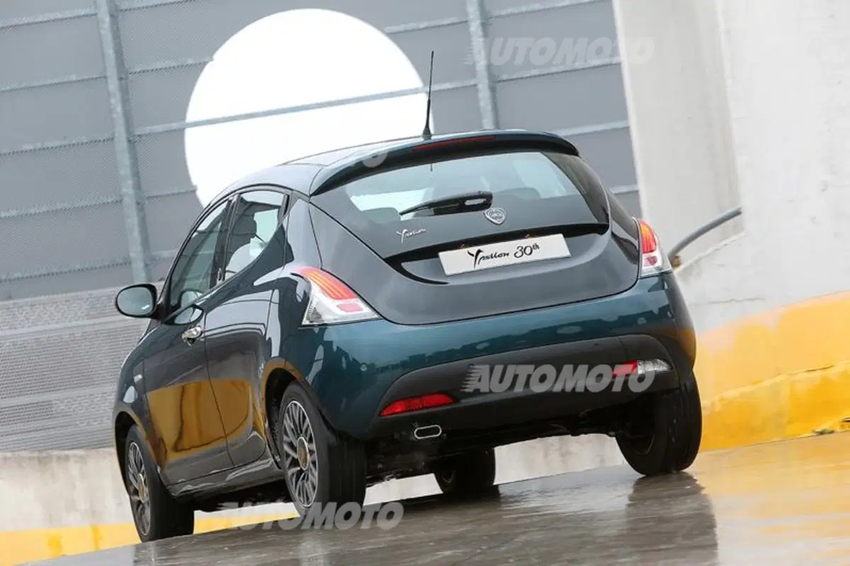Lancia Ypsilon 30th Anniversary: celebra 30 anni di successi (14)
